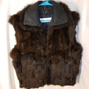 NWOT. Andrew Marc Genuine Opossum Vest. Size M.